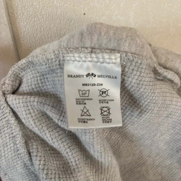 Brandy Melville Light Gray Athletic Shorts - Picture 5 of 8